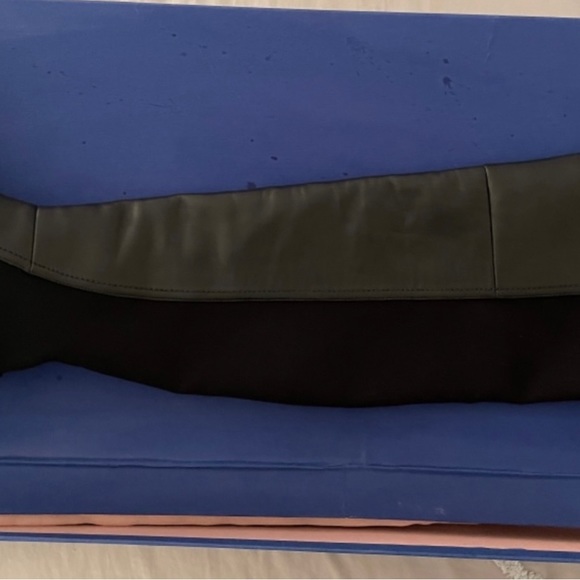 Stuart Weitzman over the knee boots - Picture 3 of 7
